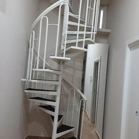 アパート Divingreta 1820 *